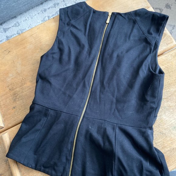 Vince Camuto Peplum with Full Length Gold Zipper Lined Fitted Small - Picture 2 of 5